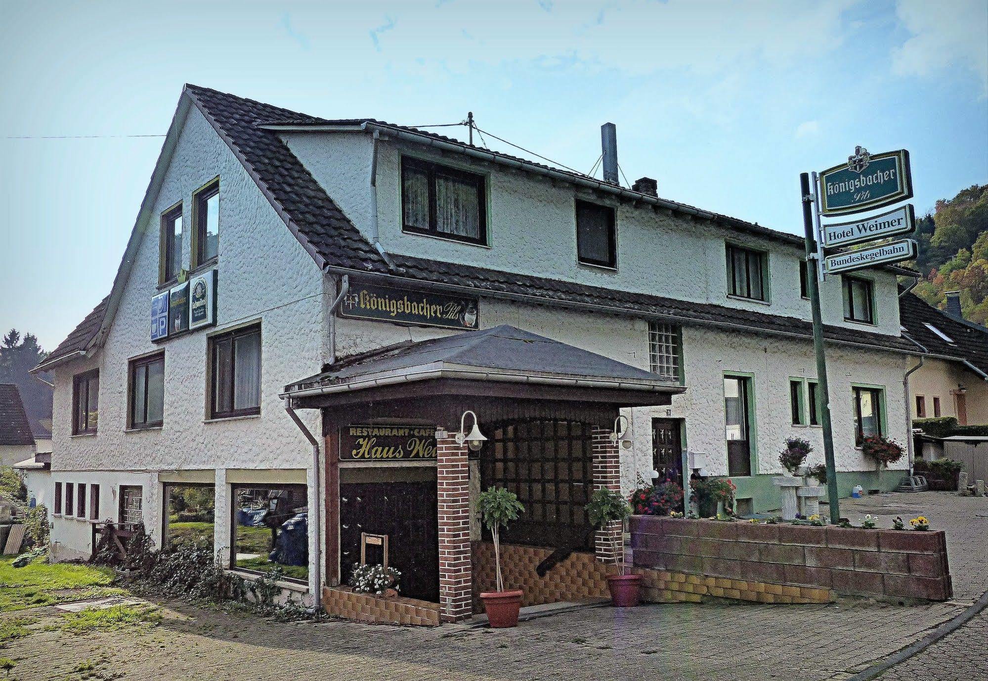 Weimer Hotel Weinaehr Exterior photo